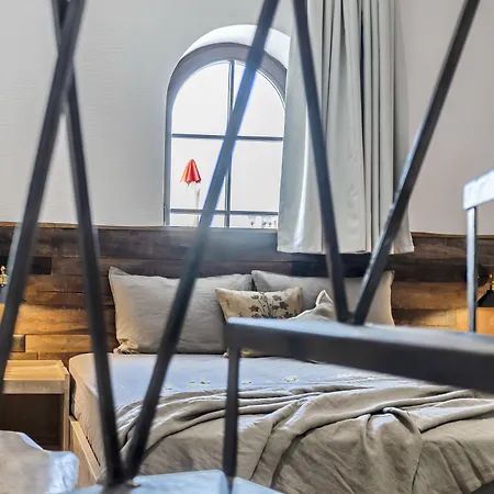 Castro Mesembria Boutique نيسيبار