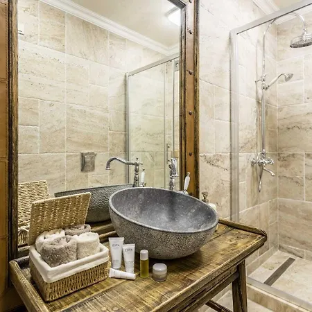 Castro Mesembria Boutique * نيسيبار