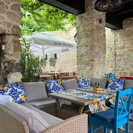 Castro Mesembria Boutique מלון נסבר