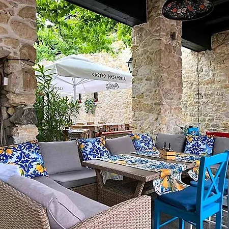 Castro Mesembria Boutique * נסבר